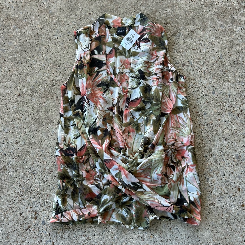 Black Saks Fifth Avenue Women’s Floral Print Blouse Top Size Small New NWT